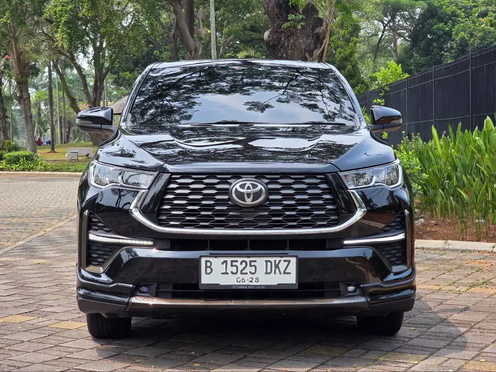 KM.40.RB|TDP 65.JT| INNOVA ZENIX V HYBRID MODELLISTA 2023 HITAM !!