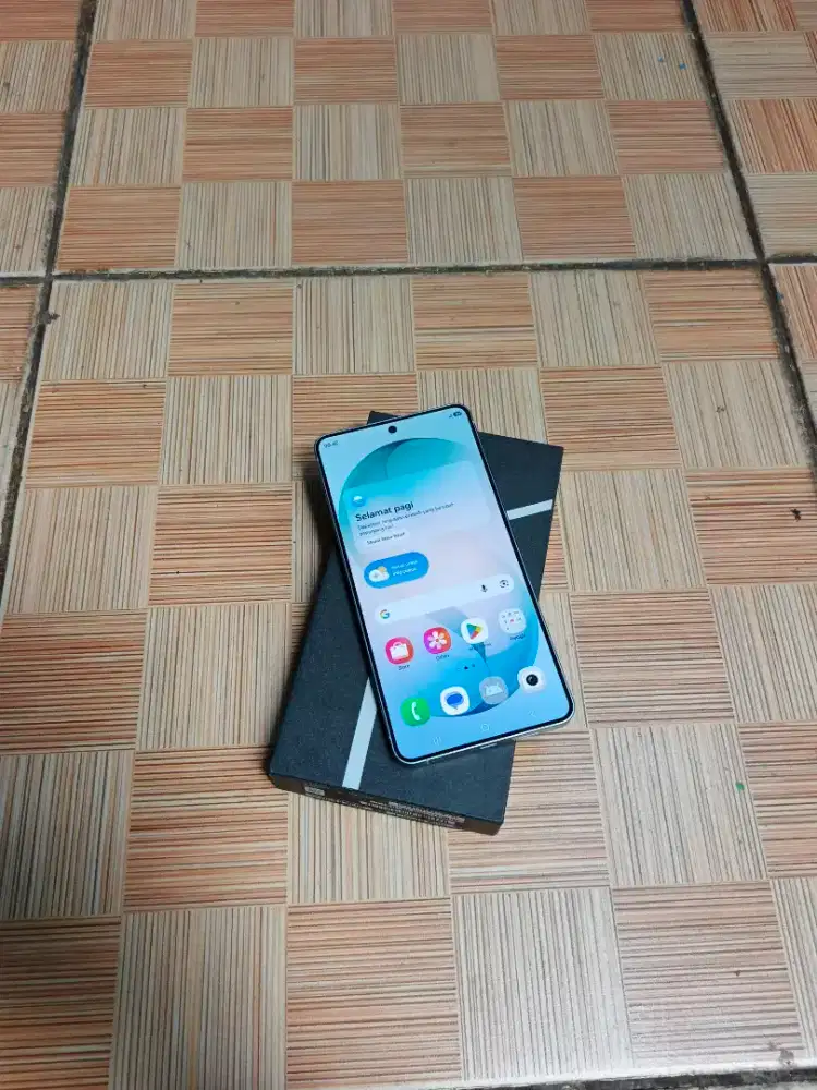 Samsung S26 plus 12/256 gb