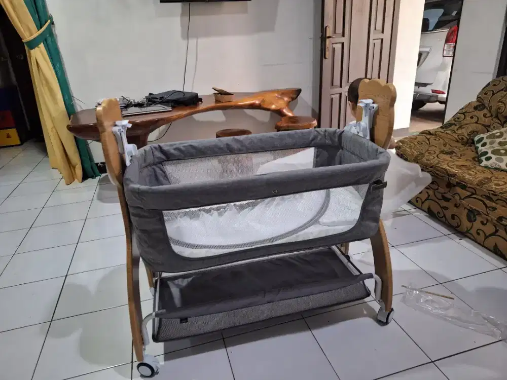 Ranjang dan kasur bayi