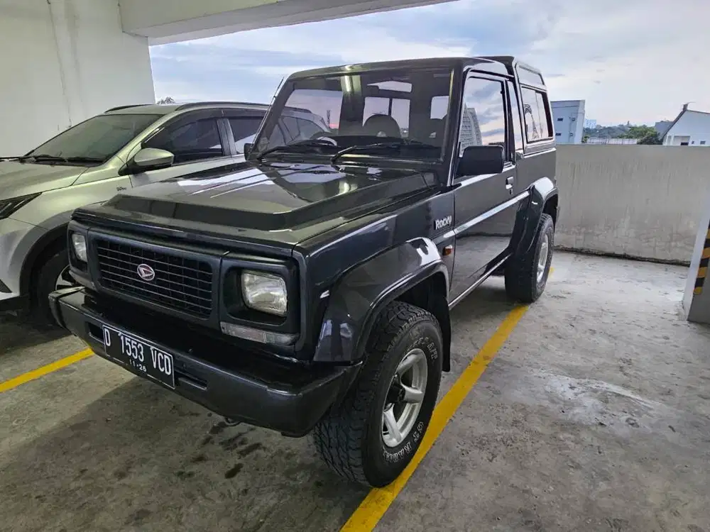 Daihatsu Rocky 4x4 Independent 1996 black hitam Taft Rocky 1995/1997