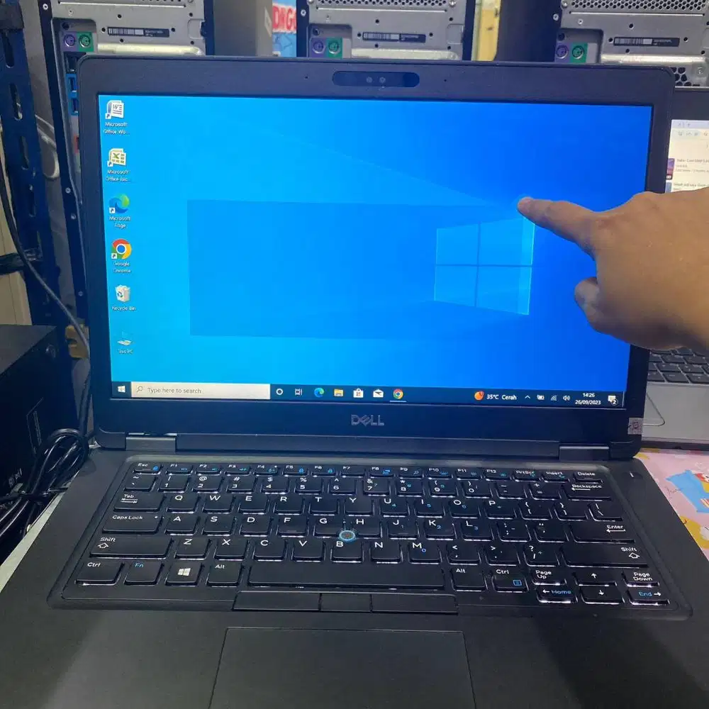 DELL 5300 TOUCHSCREEN CORE i5 GEN 8TH *VR