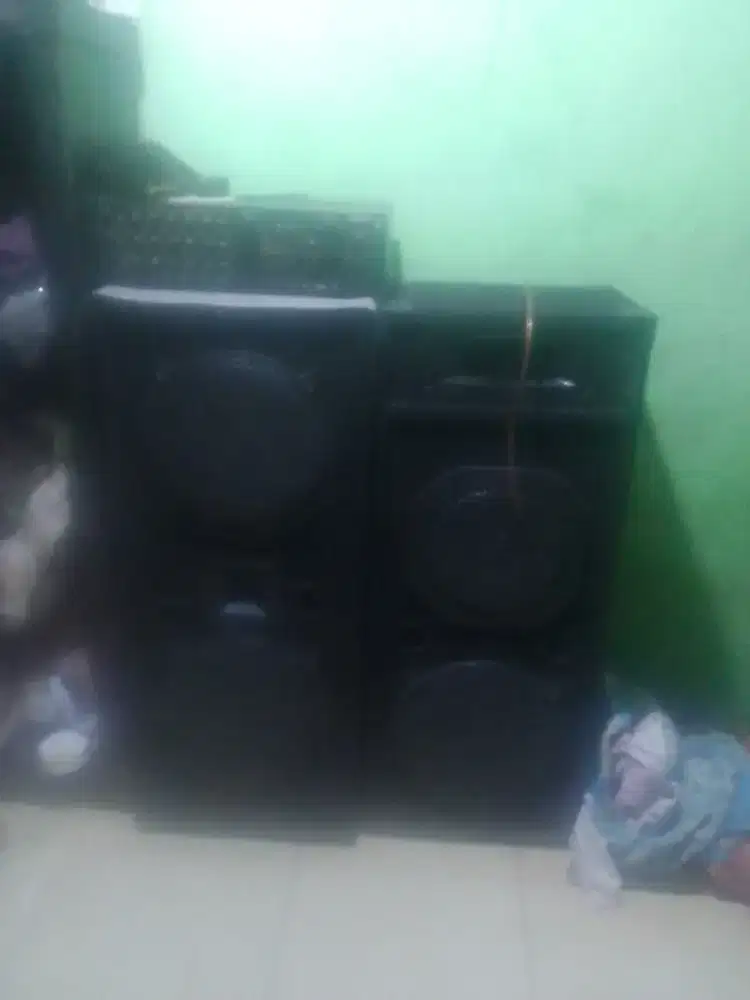 Jual dua speaker salon sama power