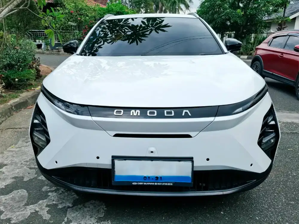 OMODA E5 EV WHITE HOWLITE DES 2025