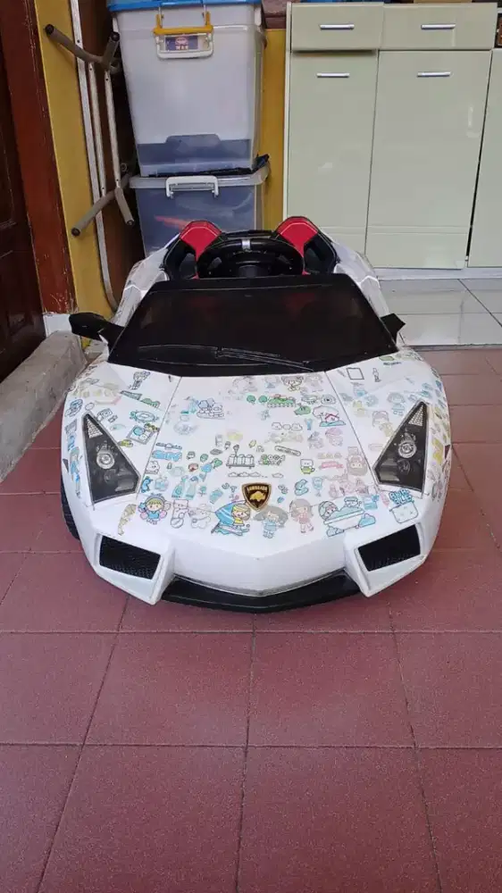 Dijual mobil anak