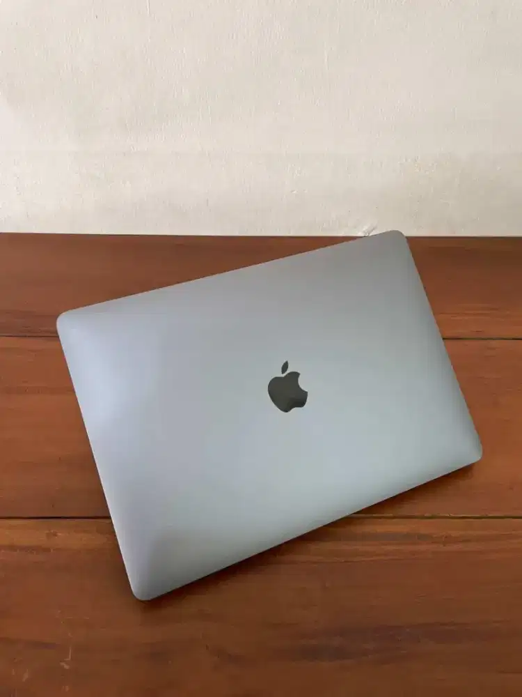 MACBOOK AIR M1 2020