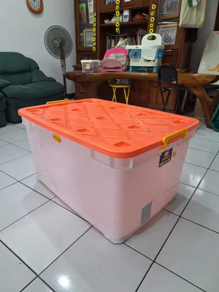 Kontainer Shinpo Besar