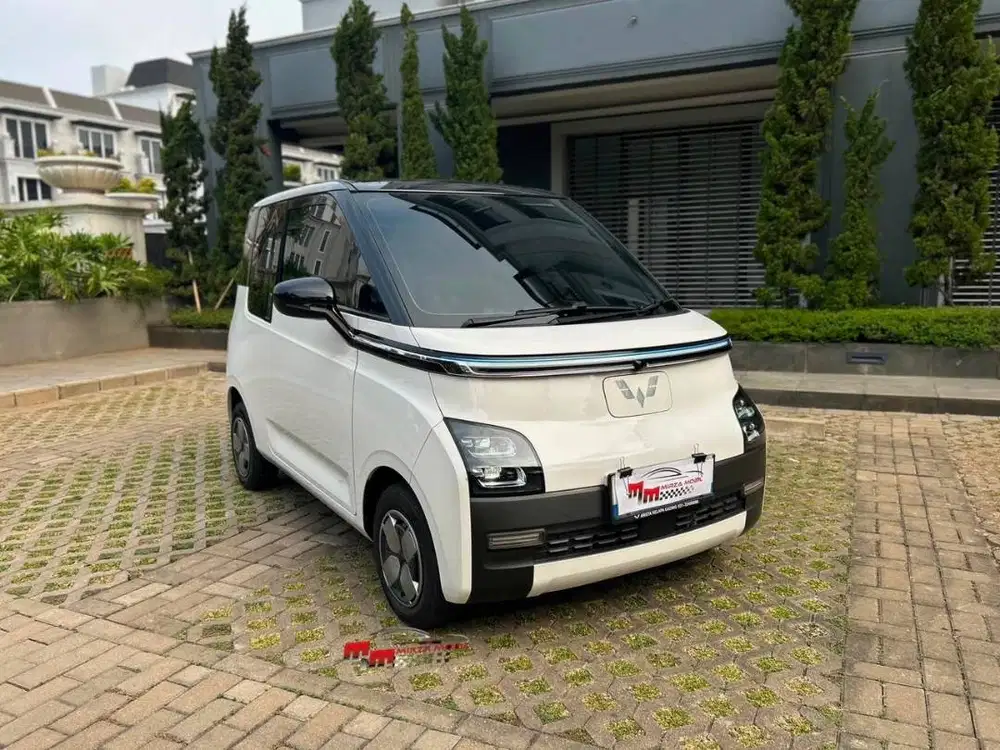 Wuling Air EV Long Range 300 KM AT 2024 Putih