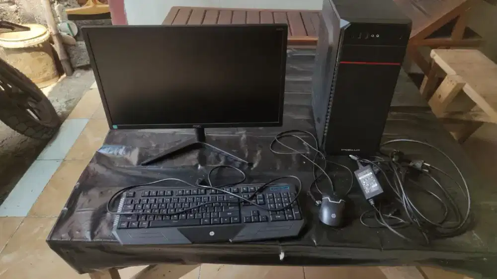 PC Monitor Murah Komplit