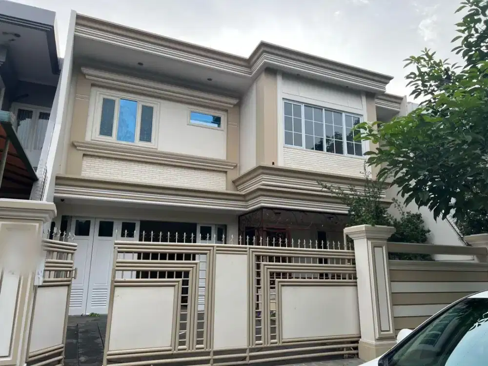 A31 Jual Rumah Bagus Furnished Murah di Intercon Taman Kebon Jeruk