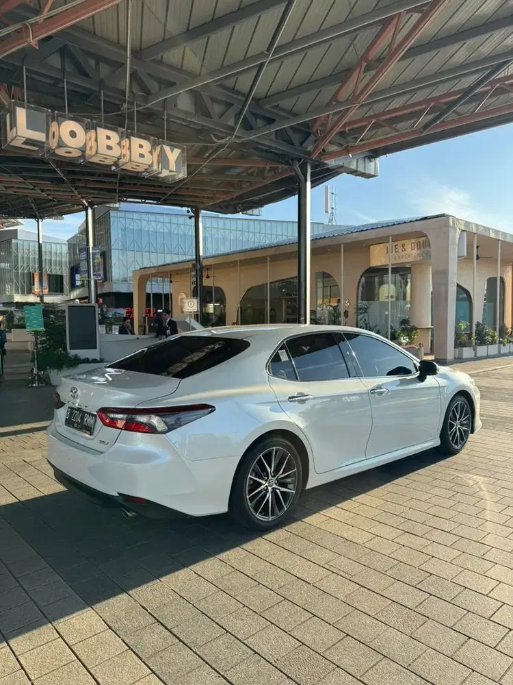 Jual Camry V 2022 facelift white