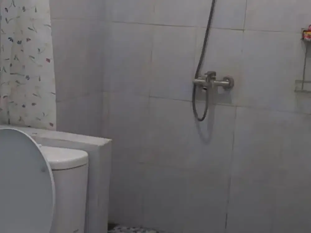 Jual Cepat Di Bawah Pasar! Rumah 2Lt LT 180m² Muka 10m Margahayu Raya Cuma 1 Miliar!