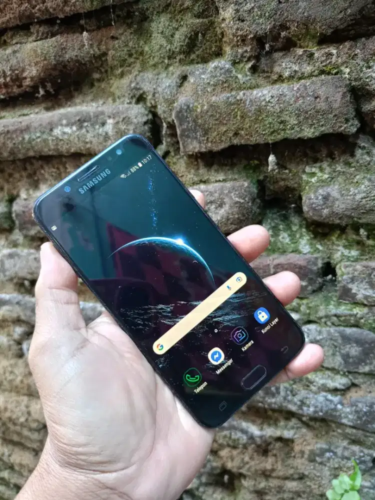 Samsung J7 plus ram 4/32