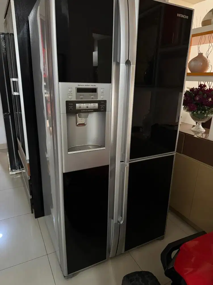 Kulkas Hitachi 3 doors
