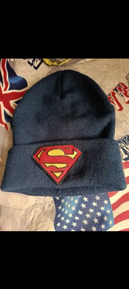 Dijual Beanie Hat DC Comics Superman ex Koleksi Like New Gress