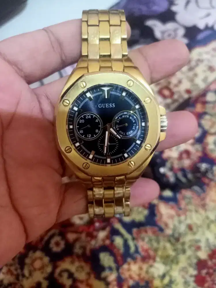 Guess Top Gun GW0278G2 Black Sunray Dial Gold Stainless Steel Strap
