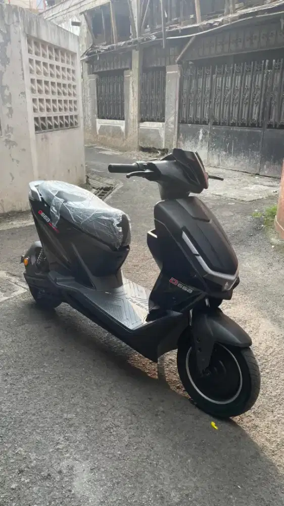 Uwinfly D66B Pro Hitam