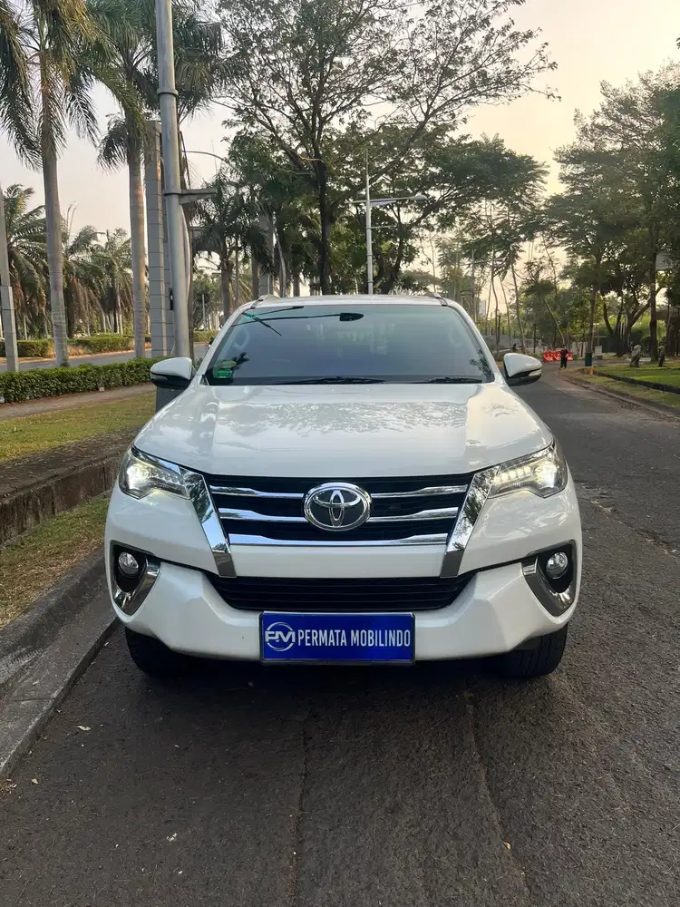 TOYOTA FORTUNER VRZ 2.4 AT 2016