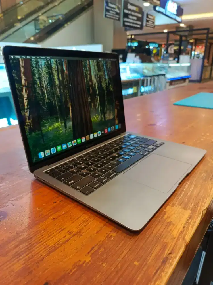Macbook Air Retina 13 inch 2020 grey