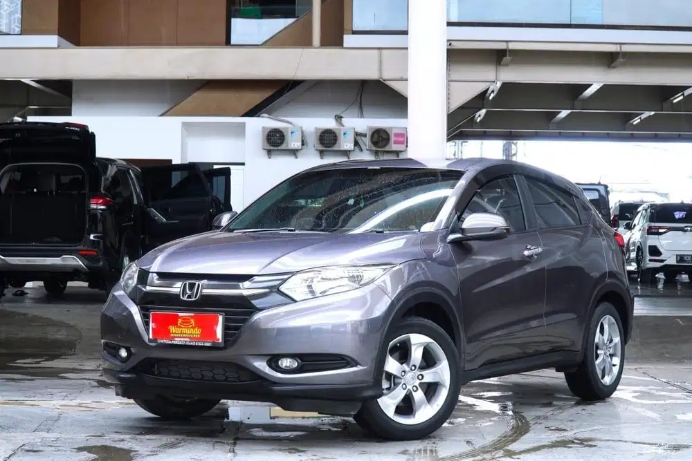 Honda HRV 1.5 E Matic Tahun 2018 Abu abu Baja Grey AT CVT DP minim