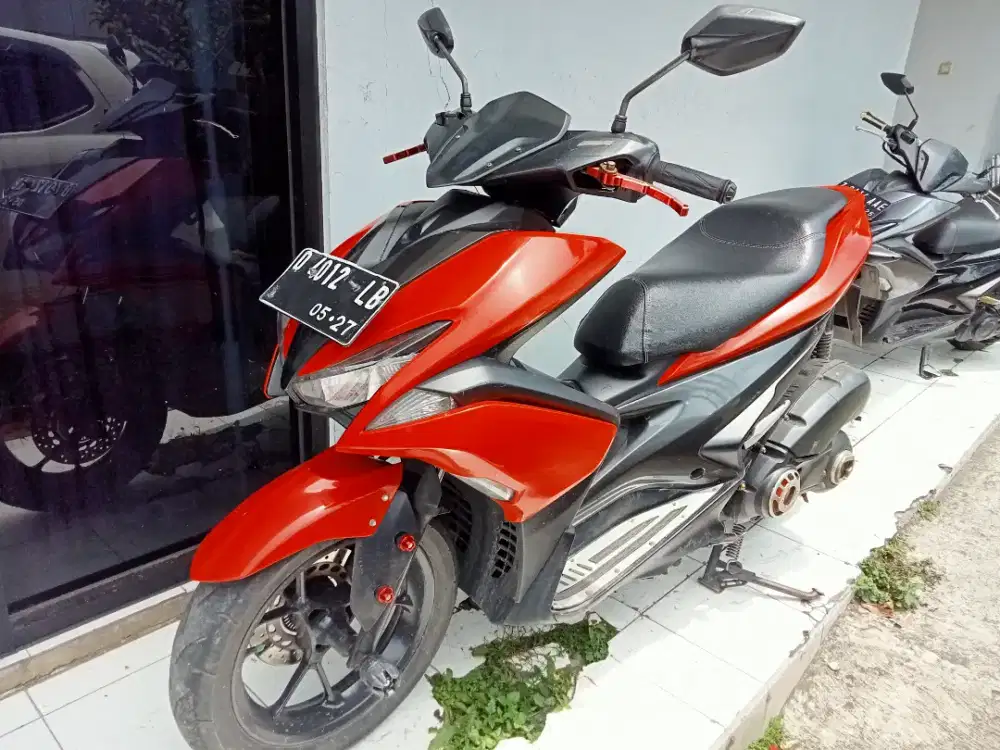 Yamaha aerox warna merah kota madya bandung