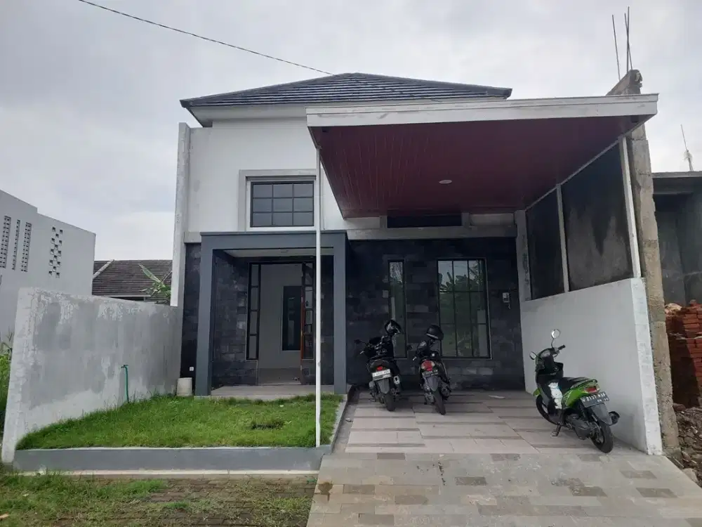 Rumah Baru Gress Perum Grand Royal Regency Wage Taman Sidoarjo