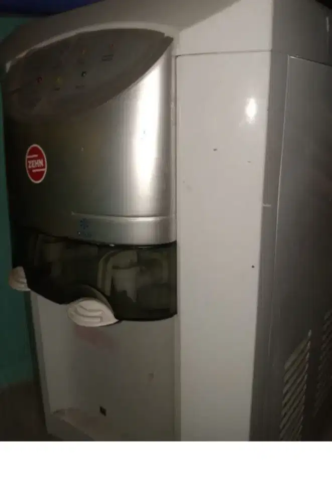 Dispenser Panas Dingin