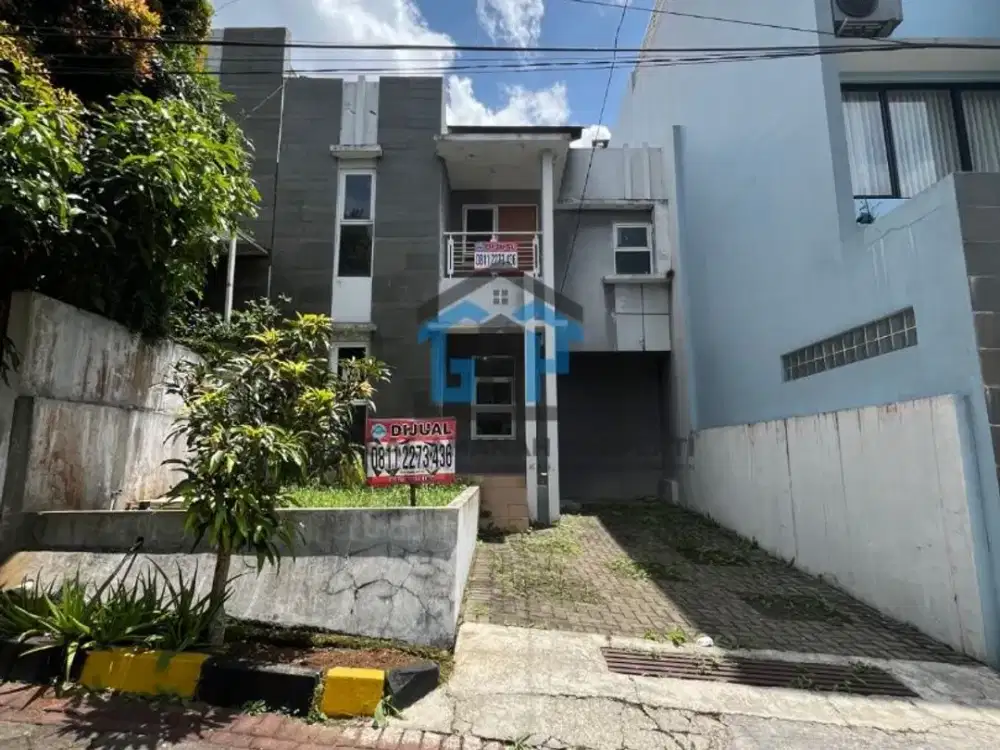 Dijual Komplek Puri Melia Garden Kolmas ada Taman depan dan belakang Ling Asri