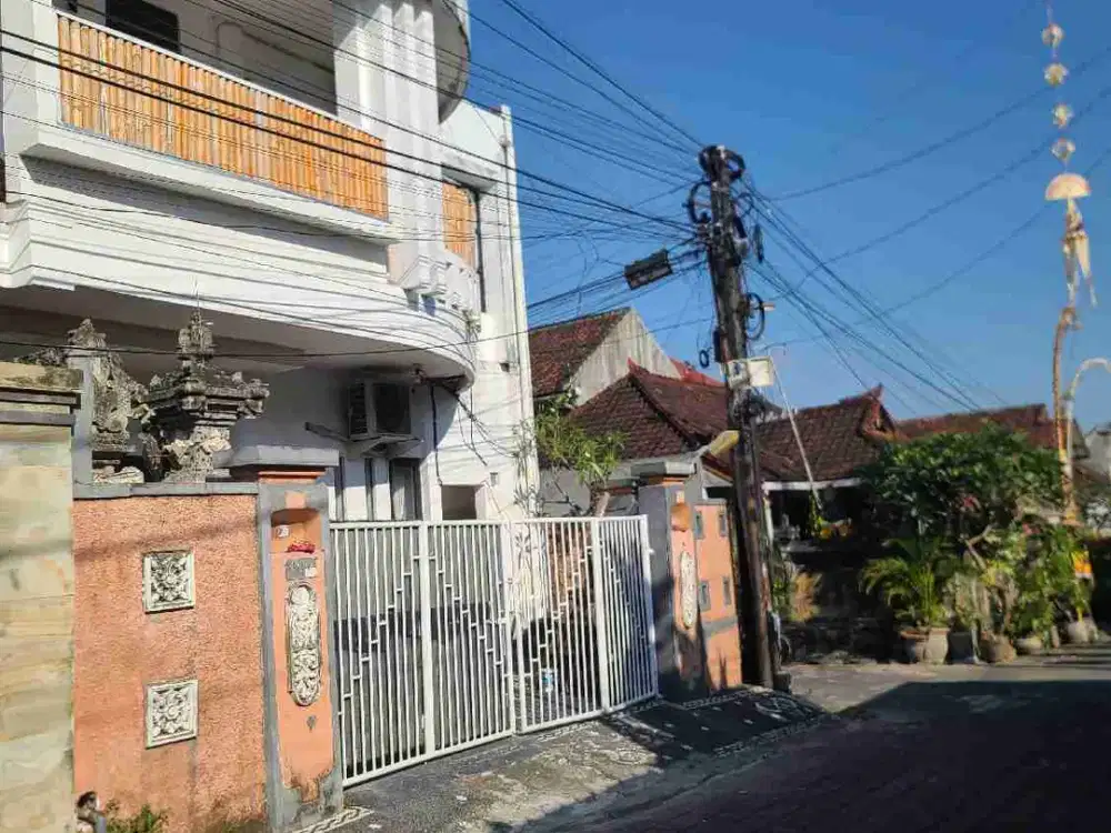 JUAL CEPAT RUMAH LANTAI II DALUNG PERMAI BESERTA ISINYA