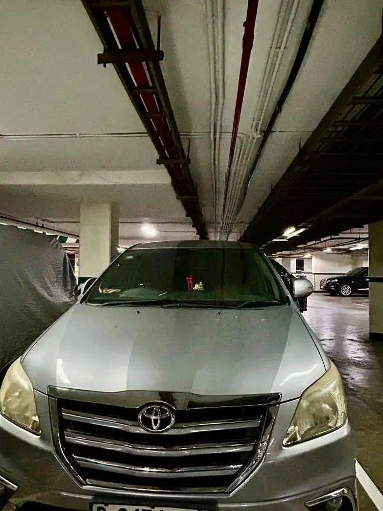 Toyota Kijang Innova 2015 Bensin