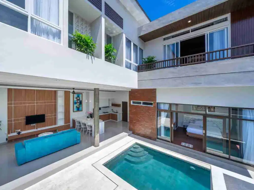 Brand new modern tropical 4 bedrooms villa, perfectly located in blusting Berawa, canggu bali