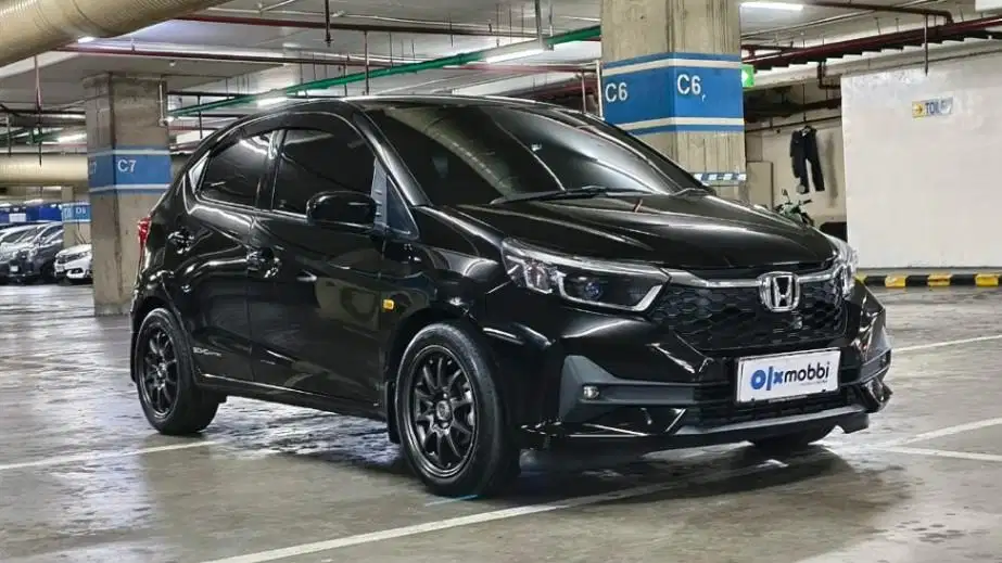 KM Rendah - Honda Brio Satya 1.2 E Bensin-AT 2023