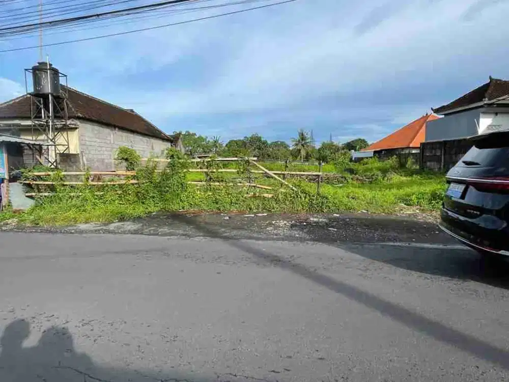 TANAH PREMIUM JALAN UTAMA MUNGGU KAPAL BADUNG 
KAWASAN RAME JALUR ALTERNATIF DEKAT PERUMAHAN SRIKANDI MENSION 
DEKAT TUMBAK BAYUH
10 MENIT KE PANTAI SESEH
