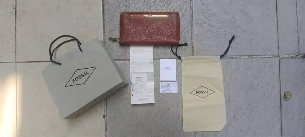 Dijual murah dompet Fossil wanita