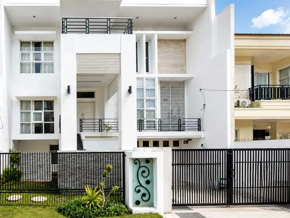 Dijual Rumah 3 Lantai Araya Galaxi Bumi Permai REV.A994