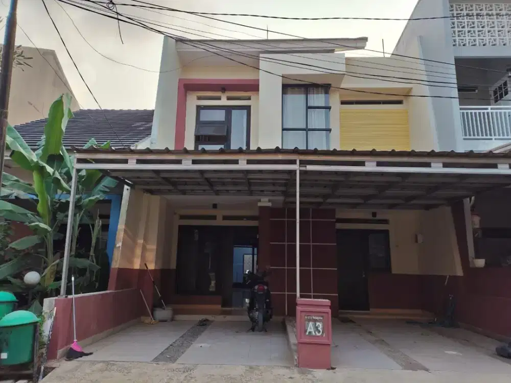 RUMAH TOWNHOUSE SIAP HUNI  STRATEGIS — KEBAGUSAN, PASAR MINGGU - JAKSEL