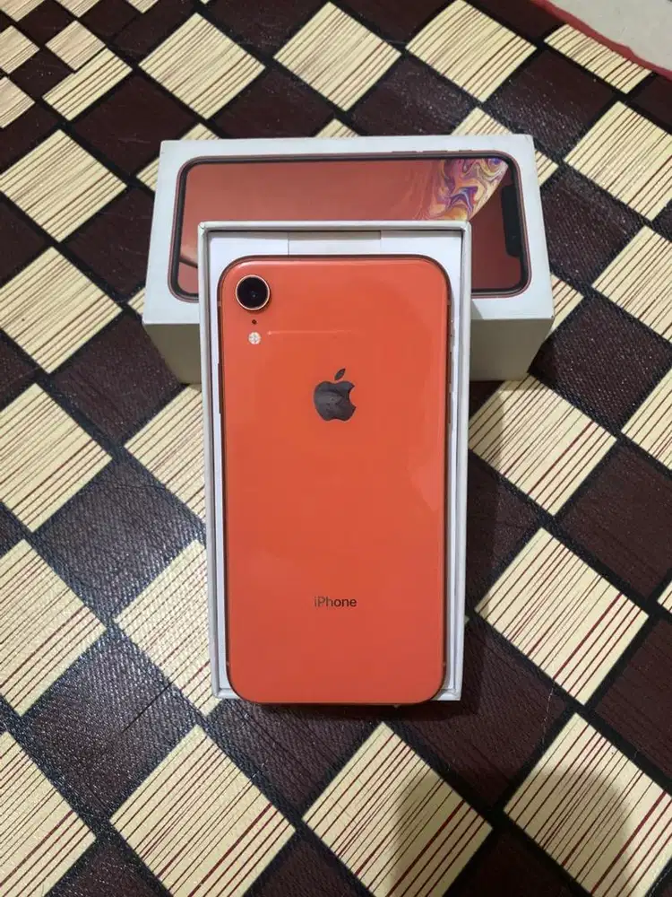 IPHONE XR 64 GB