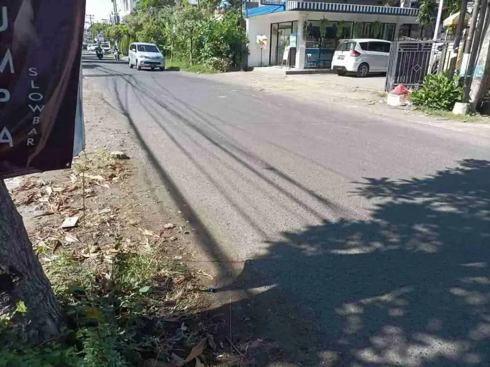 JUAL TANAH PLUS BANGUNAN MASIH SIAP PAKAI 
LOKASI PREMIUM JALAN TUKAD BADUNG UTAMA 
KAWASAN PUSAT KERAMEAN BISNIS