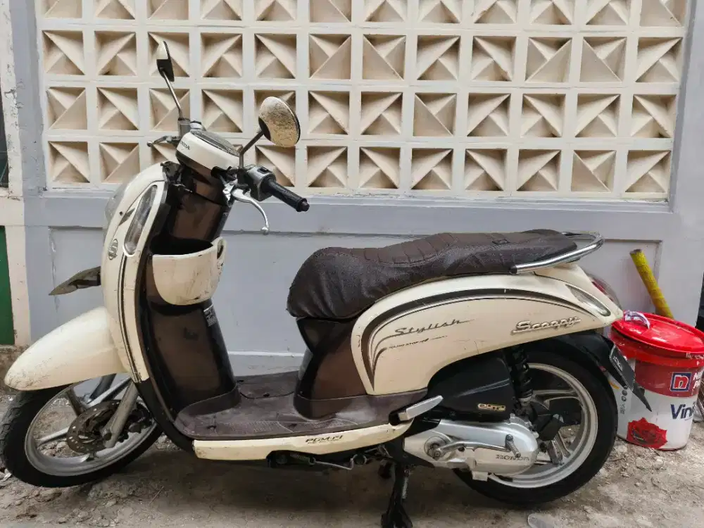 SCOOPY CREAM TH 2016