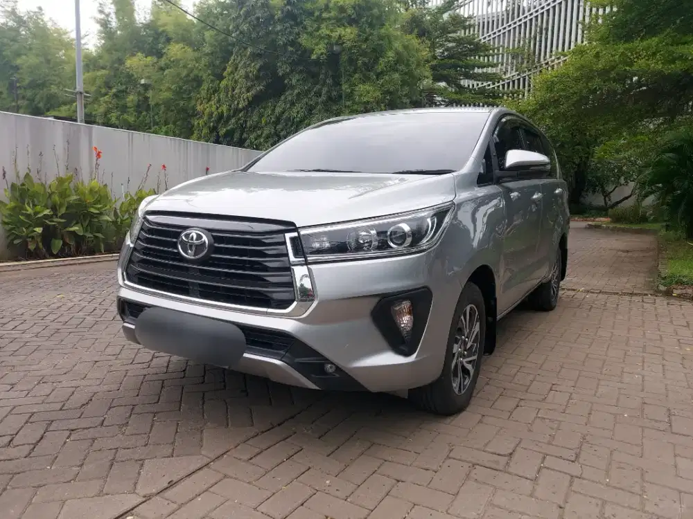 Toyota Innova 2.4 V AT Diesel 2021