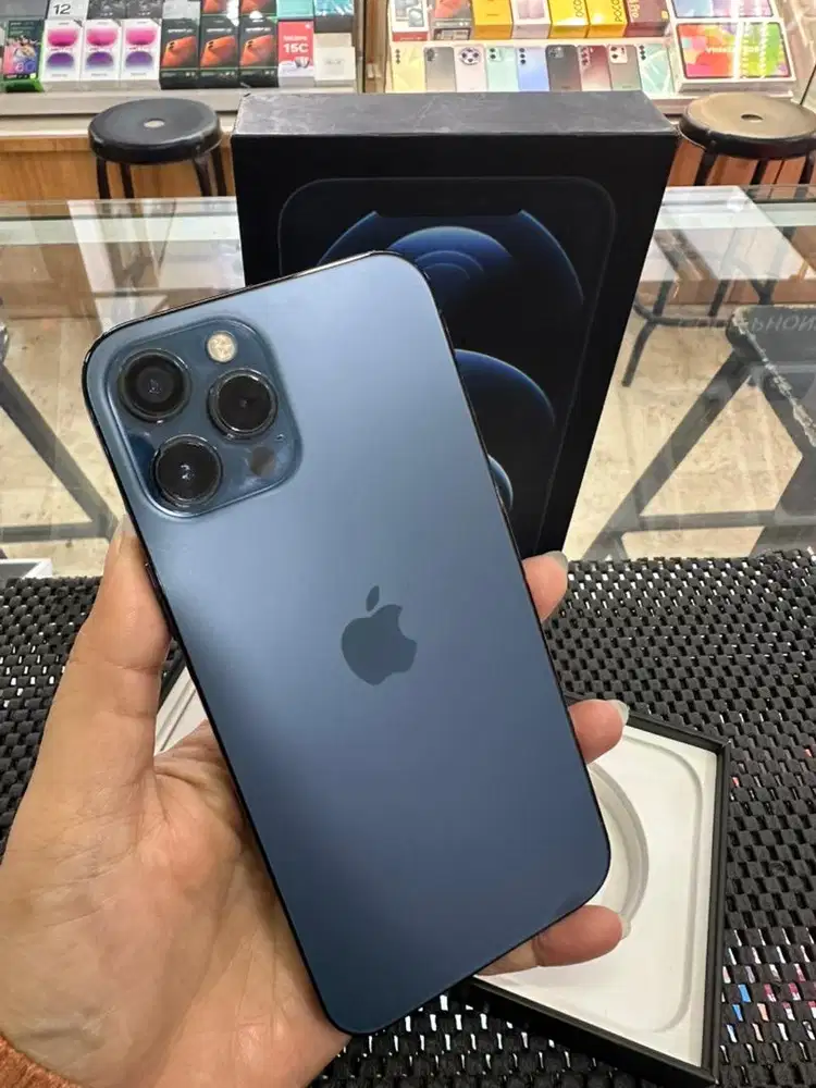 Iphone 12 Pro Max 256GB Biru Ex Garansi Resmi iBox Mulussss