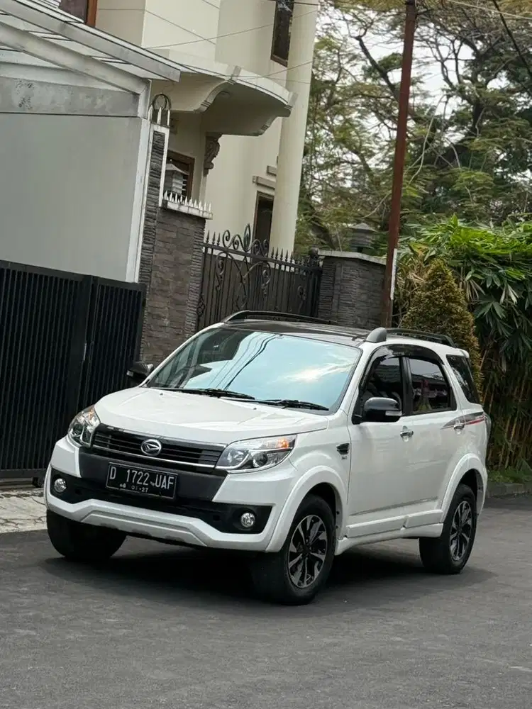 KM 13rb 1Tgn Terios R Custom 1.5 Matic 2017/2016 | Rush 2015 Daihatsu