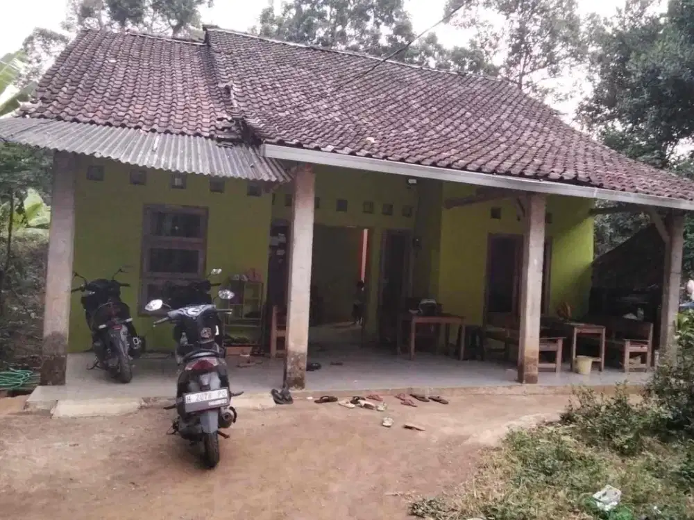 Rumah murah di perkampungan lokasi pakintelan  Unnes gunungpati