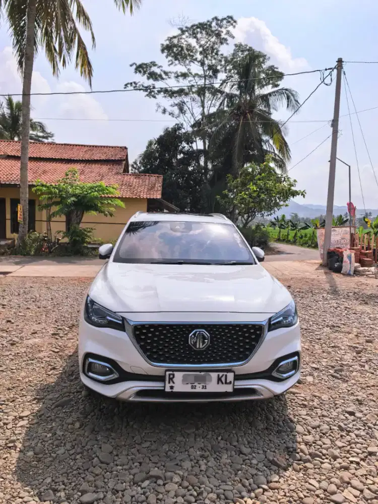 MG HS PUTIH GANTENG