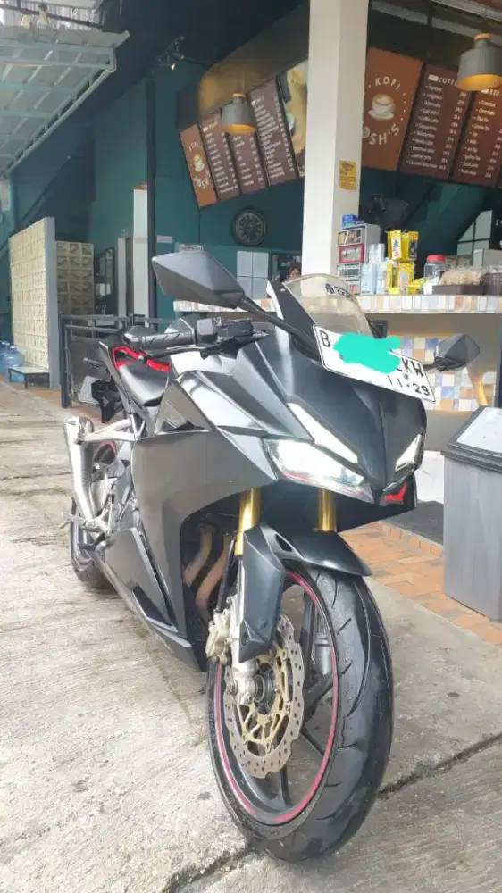 Dijual motor CBR 250 RR THN 2017