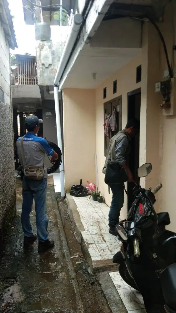 Jual cepat Kontrakan 4 pintu, 3 Sekat (Ruang Tamu, Ruang tidur, daput)