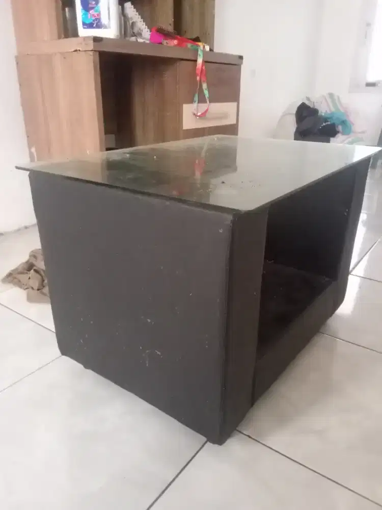 Dijual meja kaca kondisi bagus