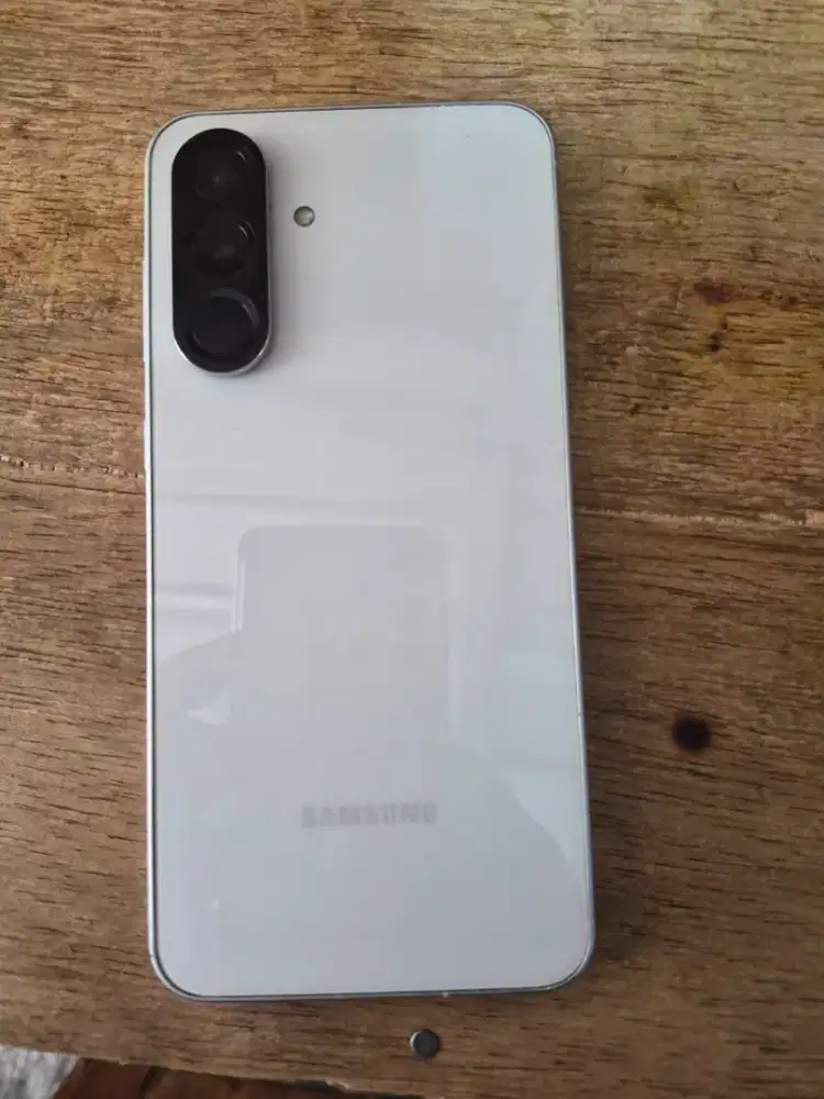 Samsung A 56 5g ram 8/256 lengkap masih garansi