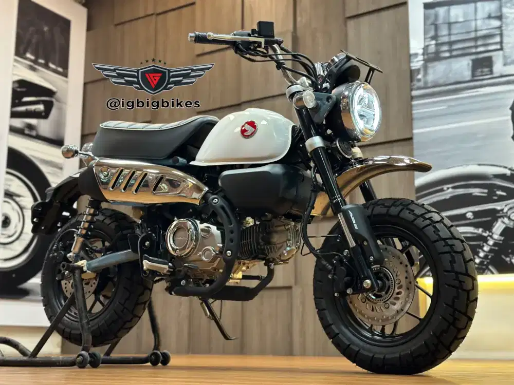 Honda Monkey Z 125 Pearl Cadet Grey 2025