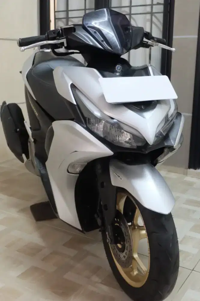 Yamaha Aerox S 2023 ABS Keyless kondisi bagus terawat
