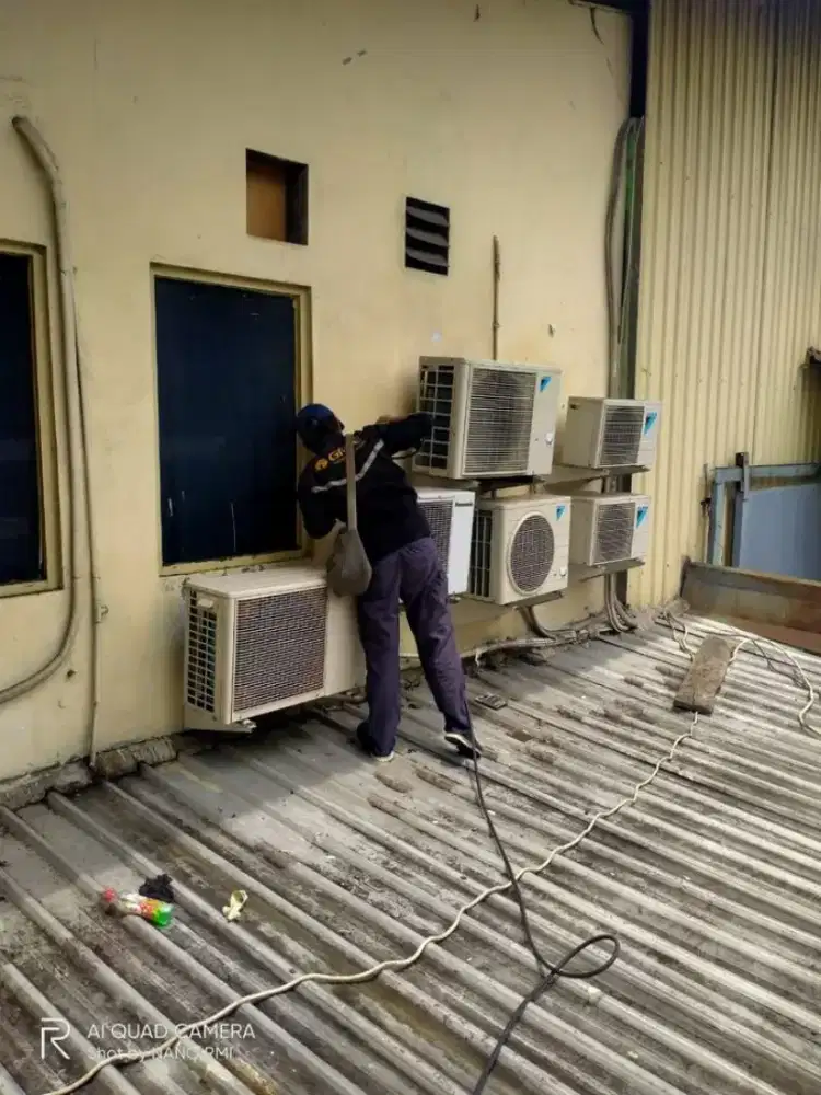 Tukang AC keliling bongkar pasang AC service kulkas, pompa air